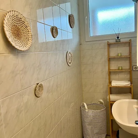 Thefairhome - 5 Min To Fair, 8min To Center Apartmán Düsseldorf